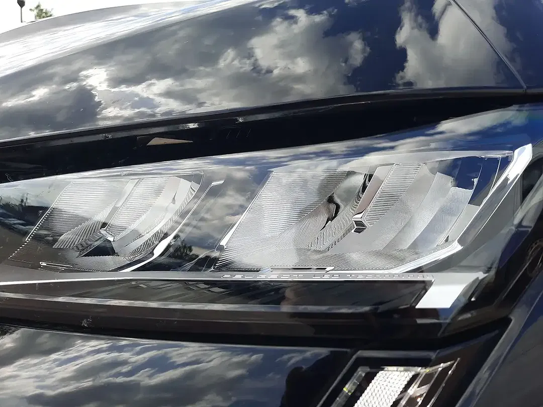 Peugeot 308 - Thumbnail 9