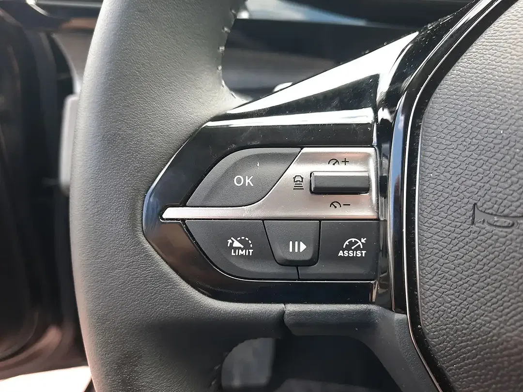 Peugeot 308 - Thumbnail 14