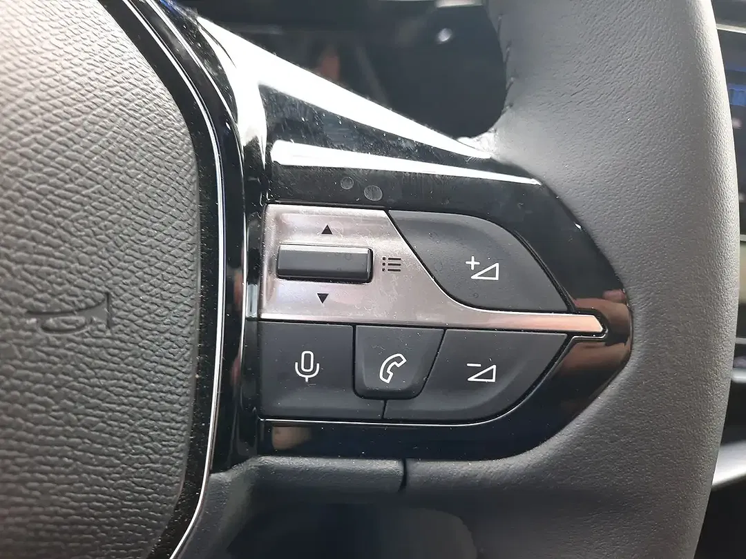 Peugeot 308 - Thumbnail 15