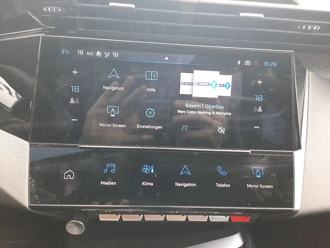 Peugeot 308 - Thumbnail 18