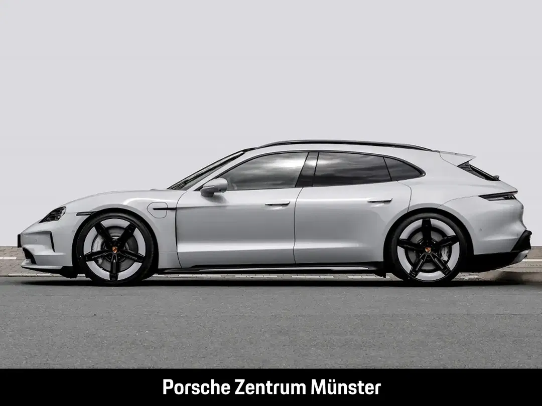 Porsche Taycan - Thumbnail 2