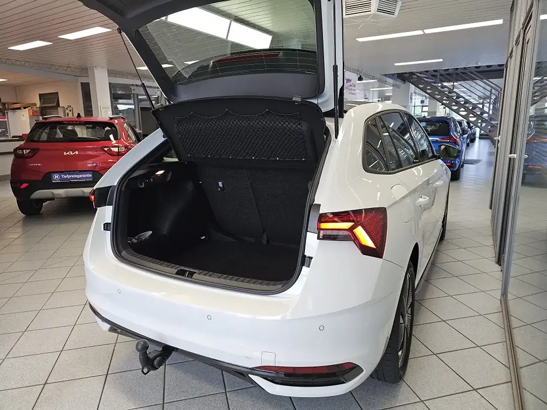 Skoda Scala - Thumbnail 2