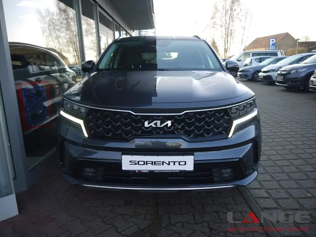 Kia Sorento - Thumbnail 2