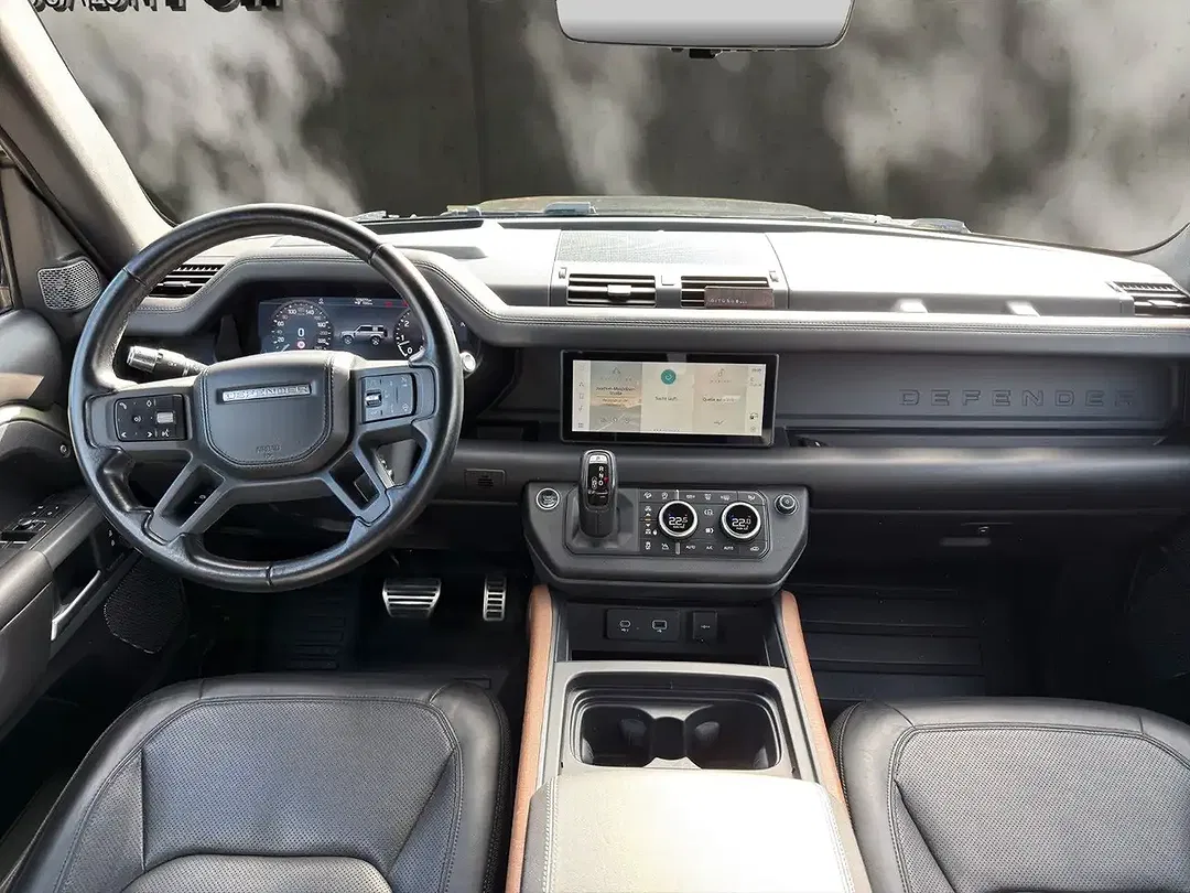 Land Rover Defender - Thumbnail 10