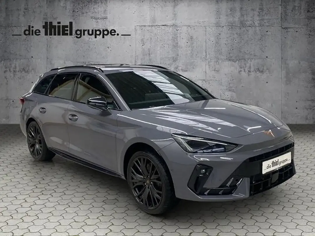 CUPRA Leon - Thumbnail 2