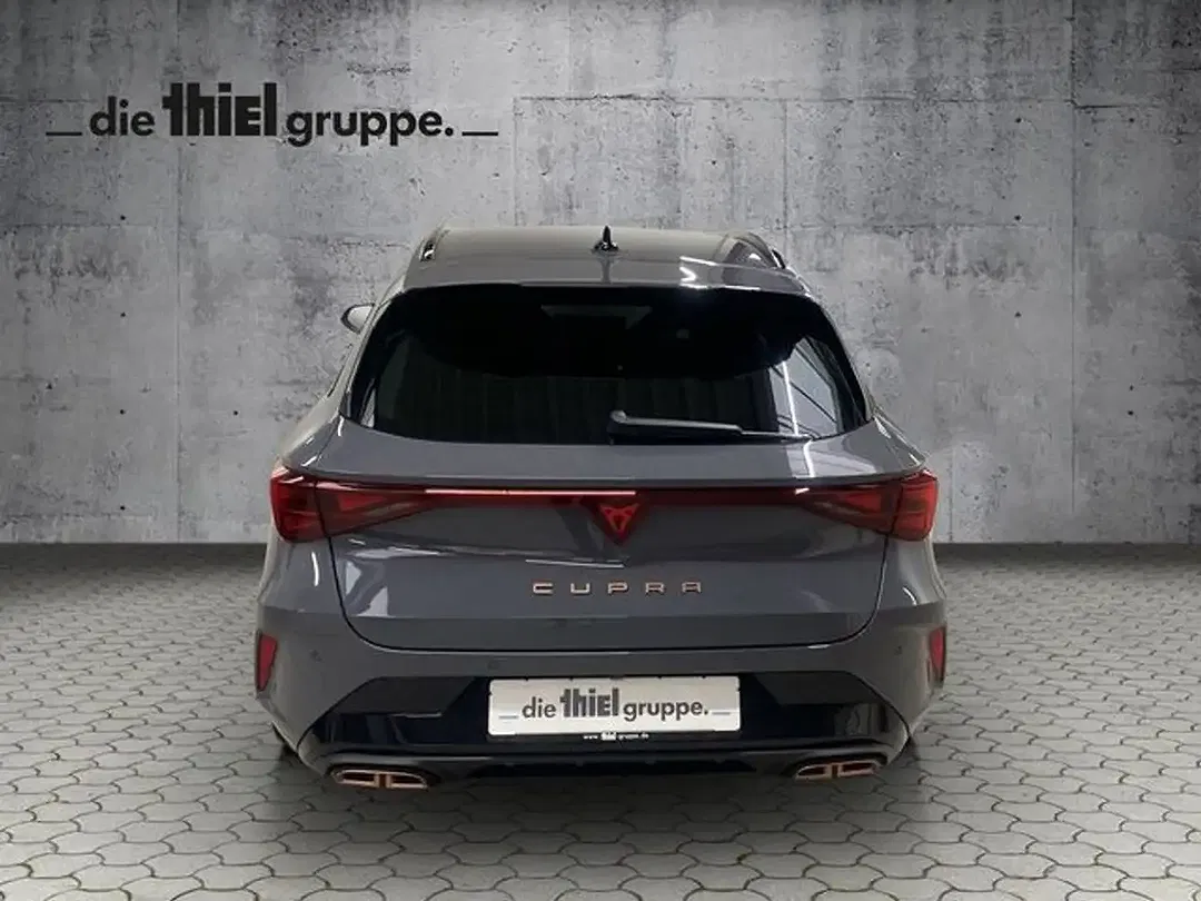 CUPRA Leon - Thumbnail 4