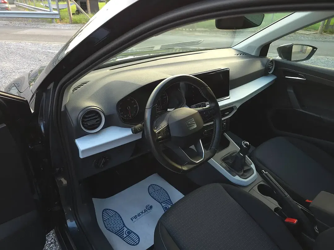SEAT Arona - Thumbnail 12