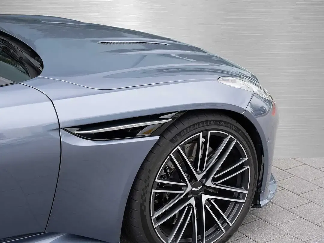 Aston Martin DB12 - Thumbnail 14