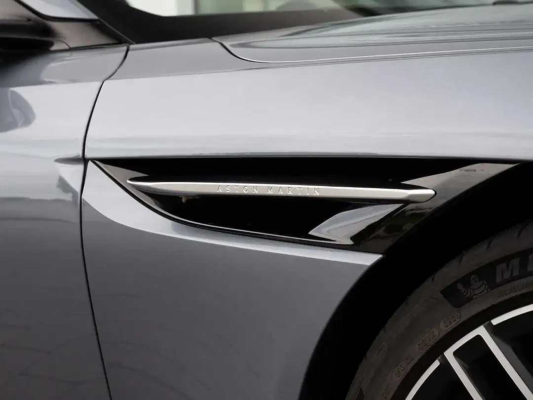 Aston Martin DB12 - Thumbnail 15