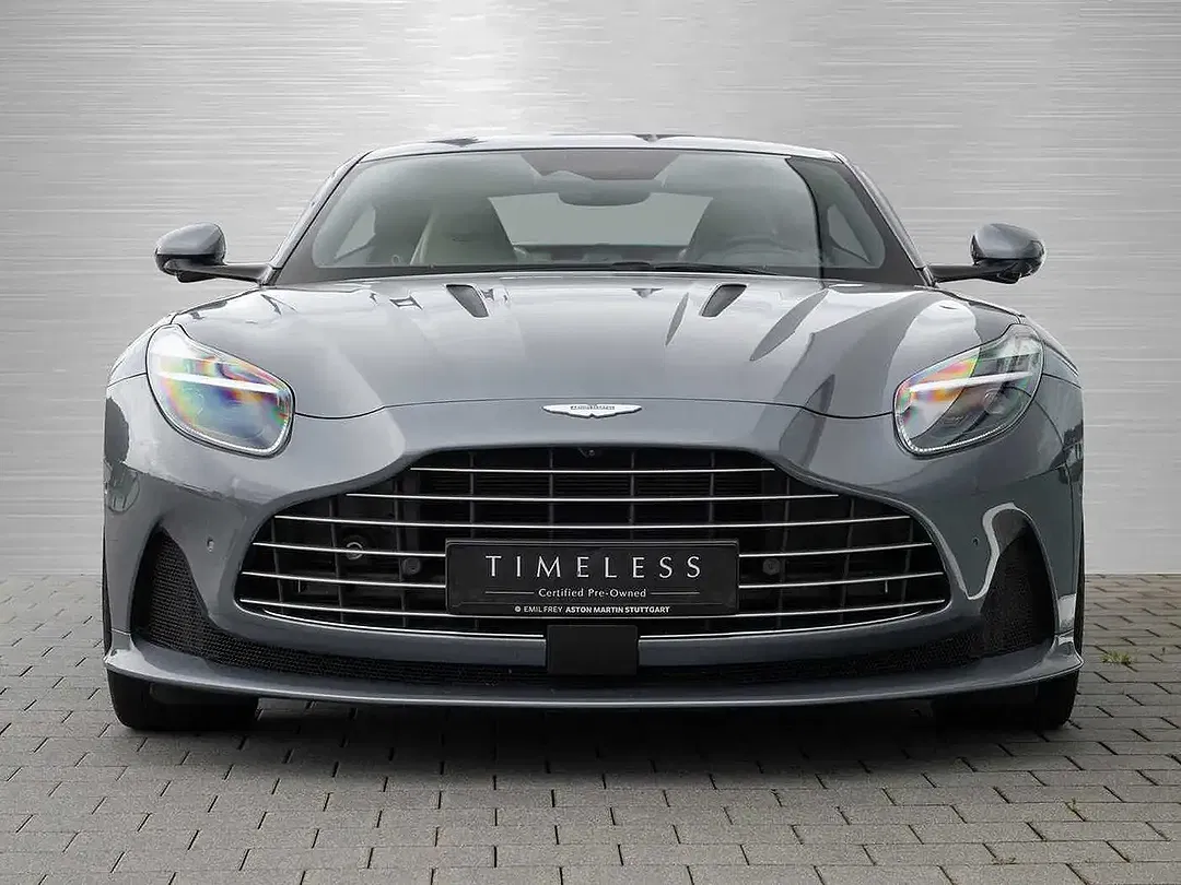 Aston Martin DB12 - Thumbnail 7