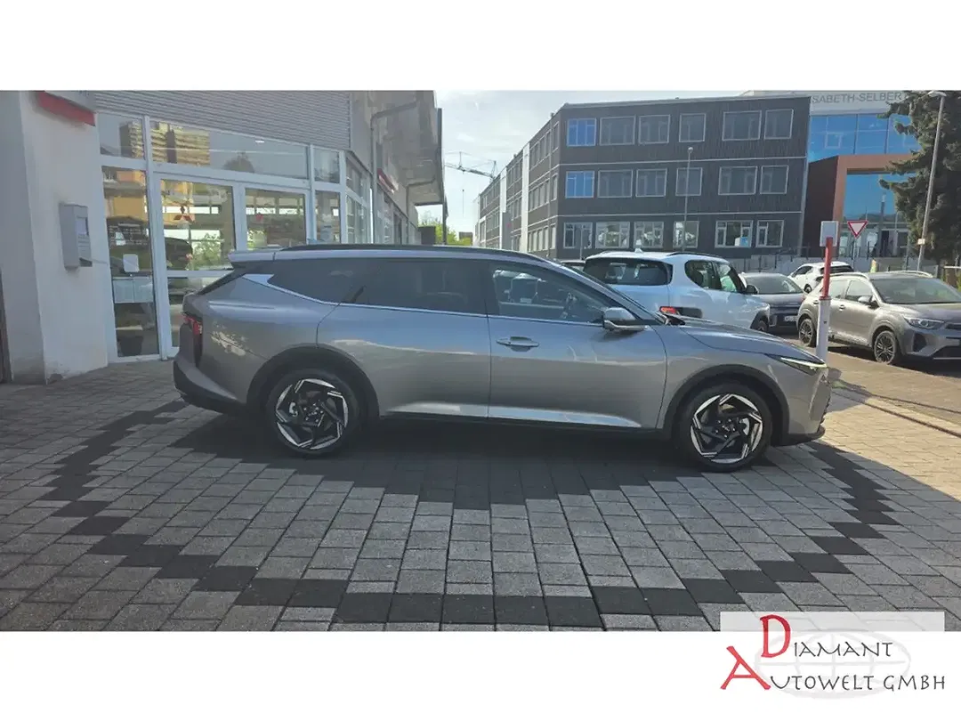 Kia K4 - Thumbnail 4