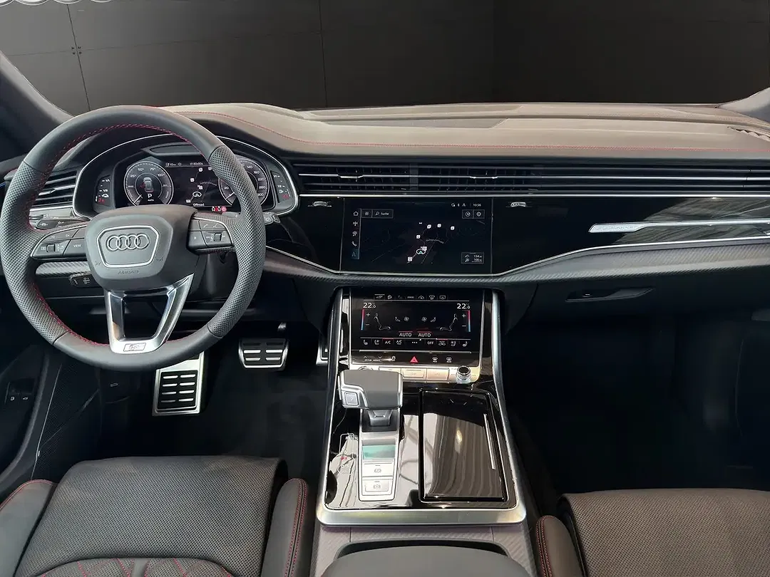 Audi Q8 - Thumbnail 11