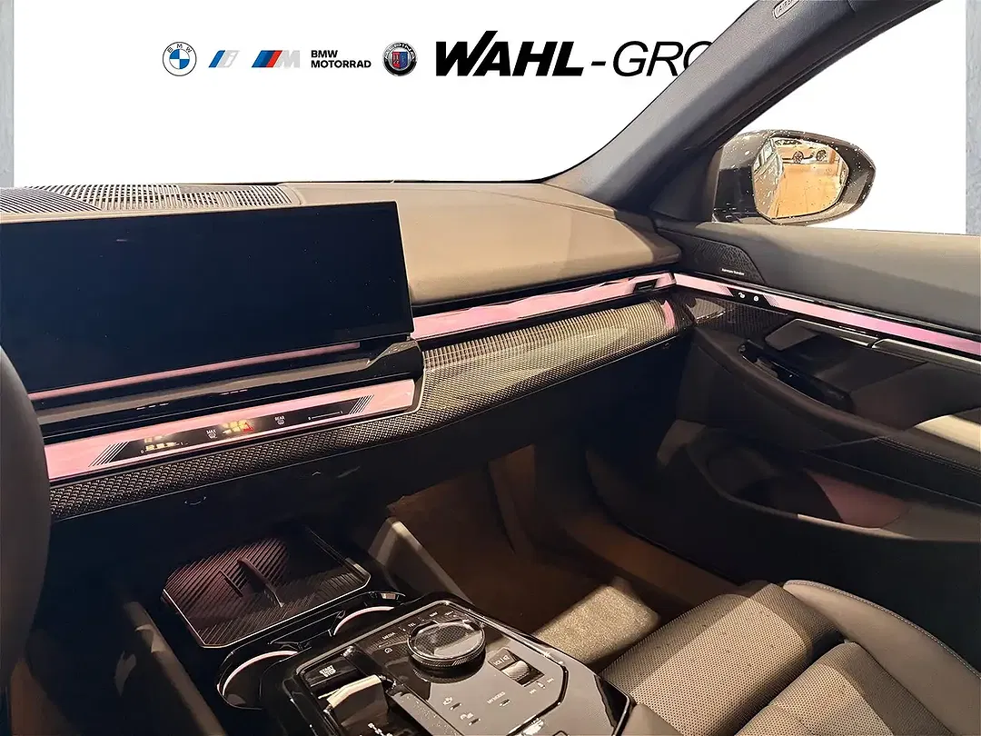 BMW 520 - Thumbnail 9