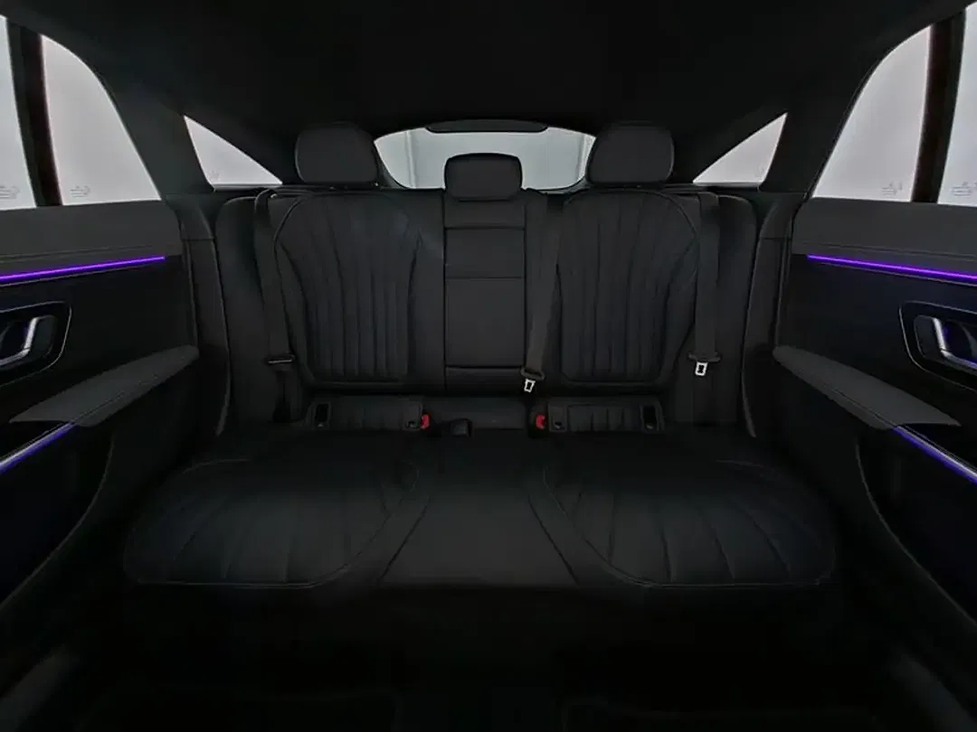 Mercedes-Benz EQS - Thumbnail 9