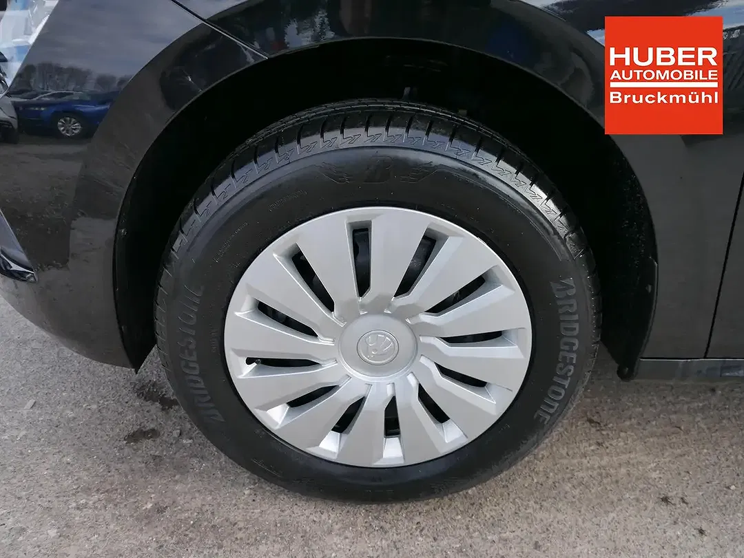Skoda Kamiq - Thumbnail 3