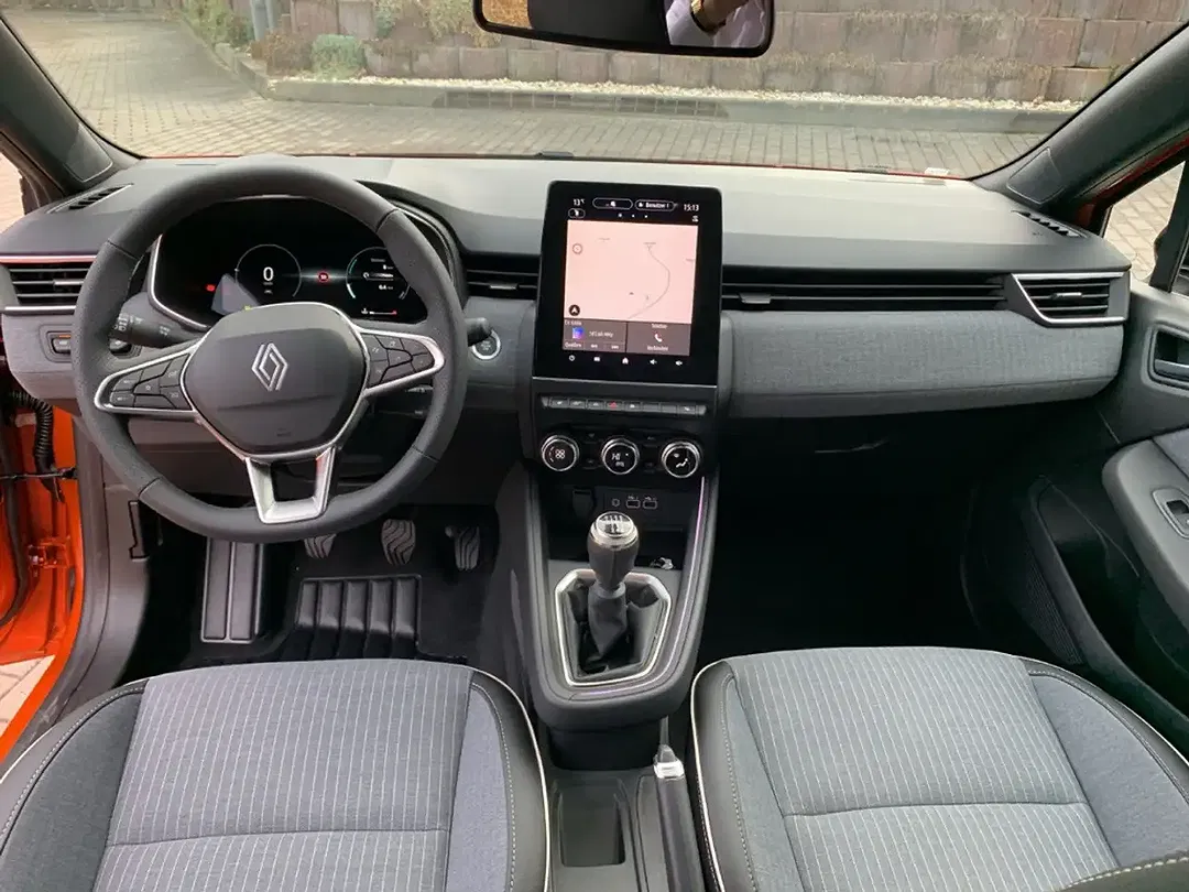 Renault Clio - Thumbnail 14