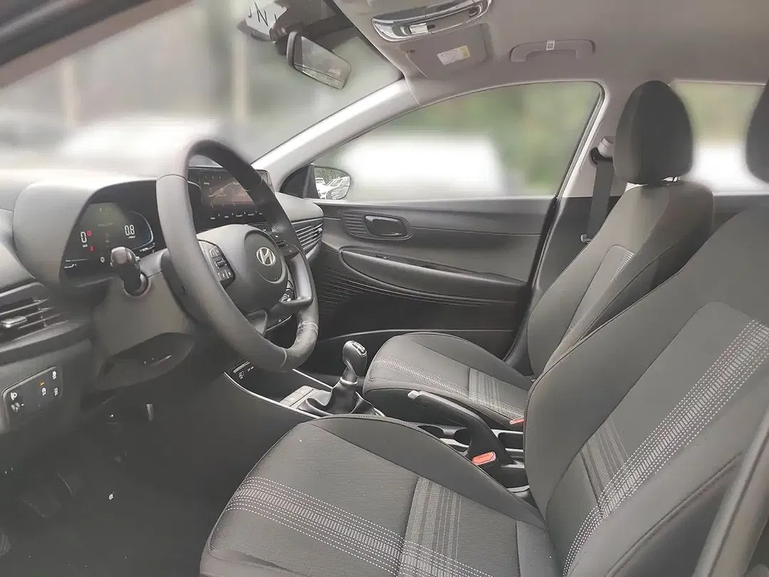 Hyundai i20 - Thumbnail 8