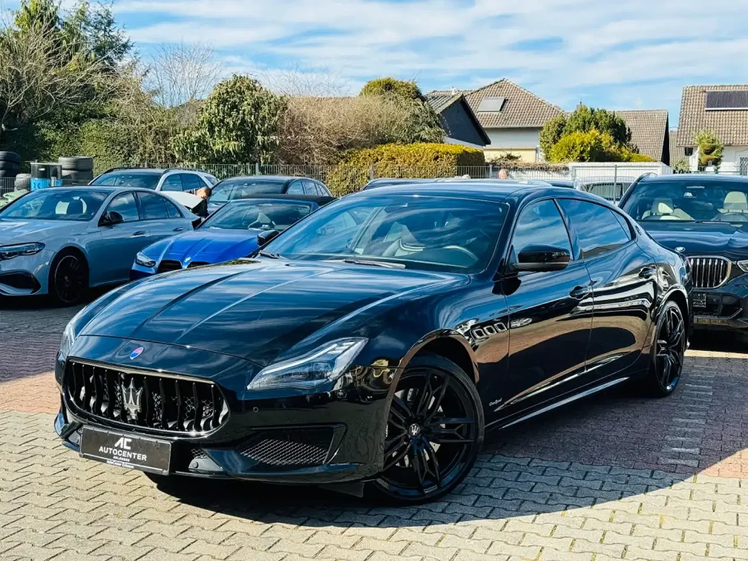 Maserati Quattroporte - Afbeelding 1