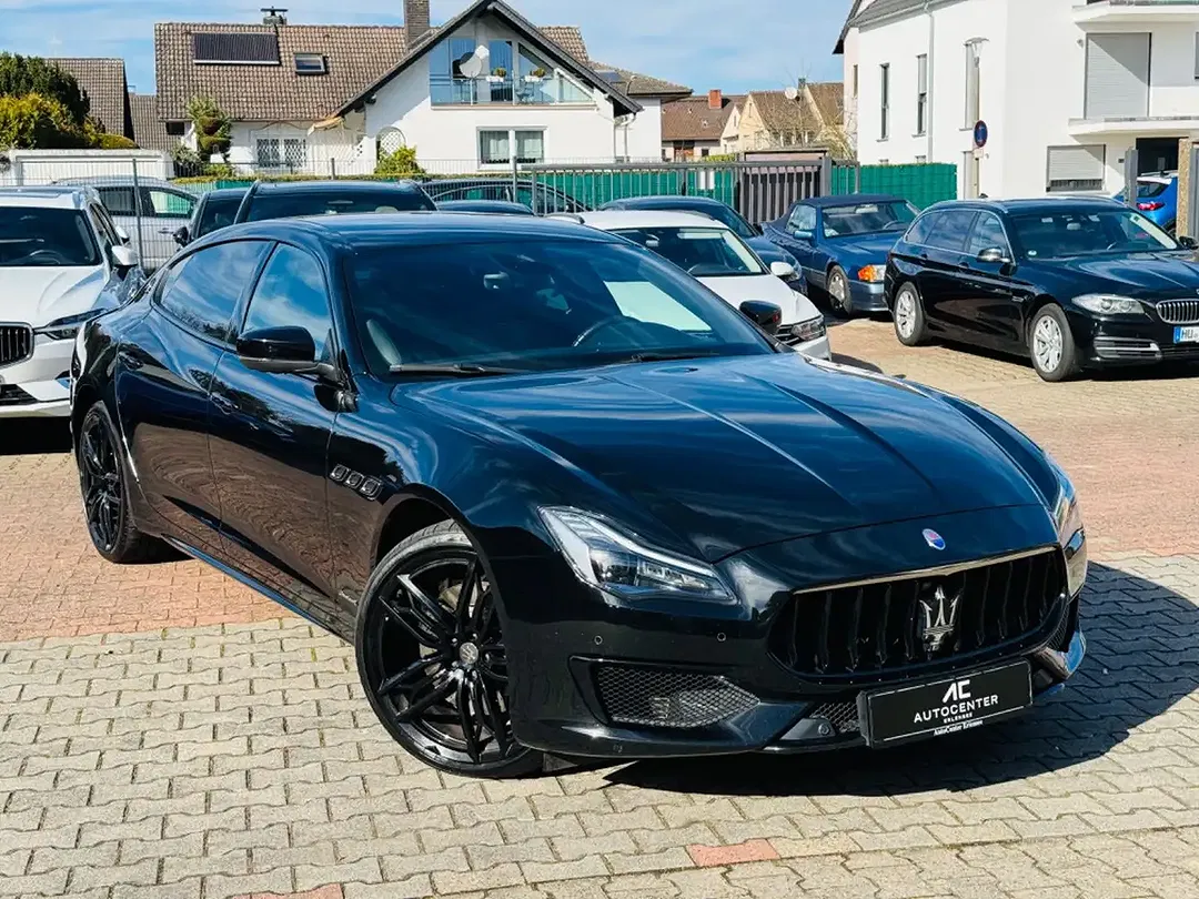 Maserati Quattroporte - Thumbnail 3