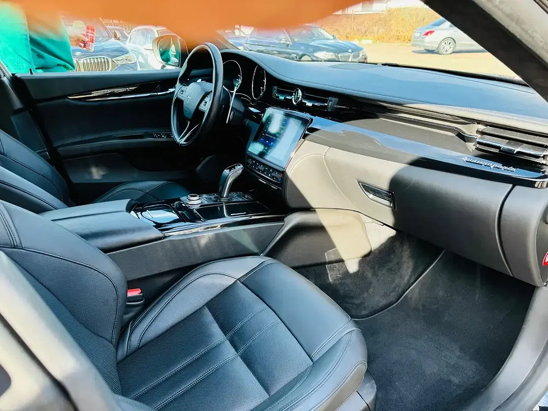 Maserati Quattroporte - Thumbnail 8