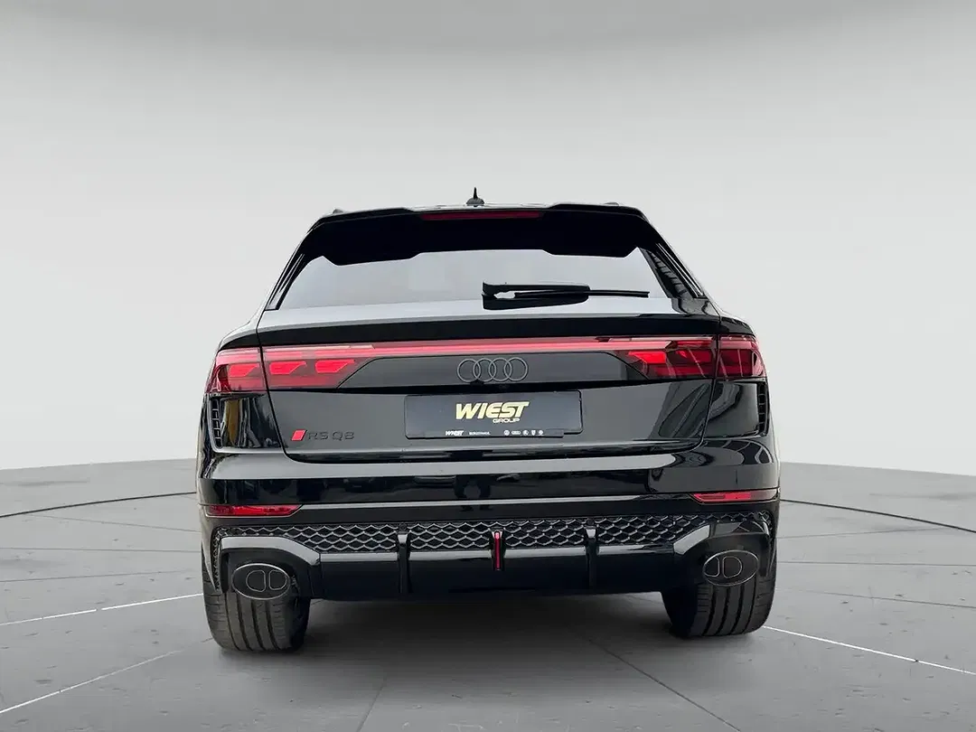 Audi RS Q8 - Thumbnail 6