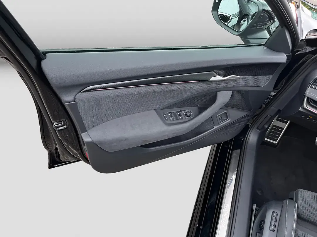 Skoda Superb - Thumbnail 13