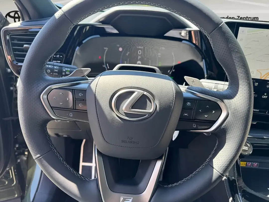 Lexus NX 450h+ - Thumbnail 12
