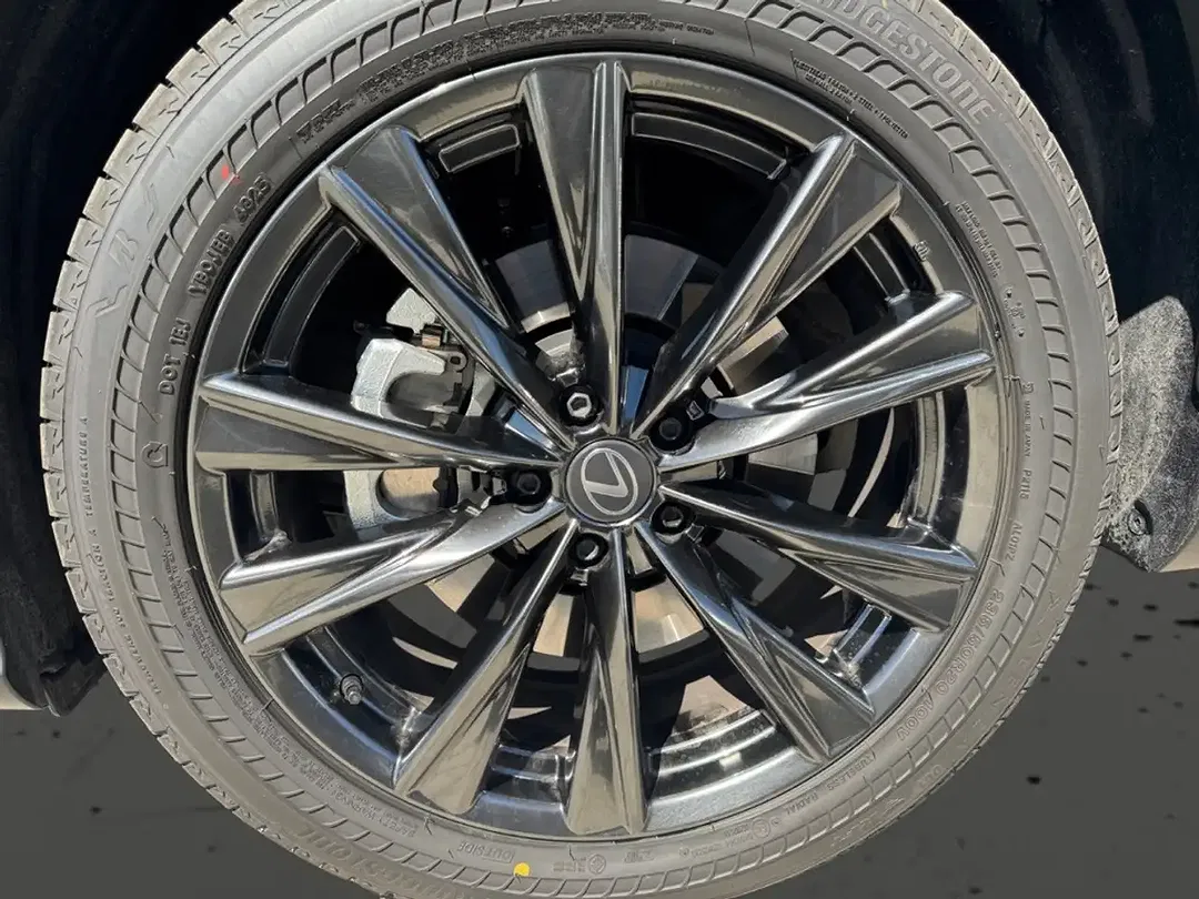Lexus NX 450h+ - Thumbnail 14