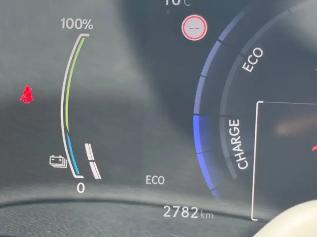 Lexus NX 450h+ - Thumbnail 15