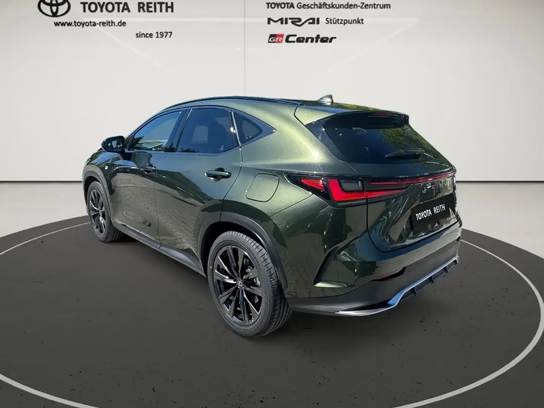 Lexus NX 450h+ - Thumbnail 3