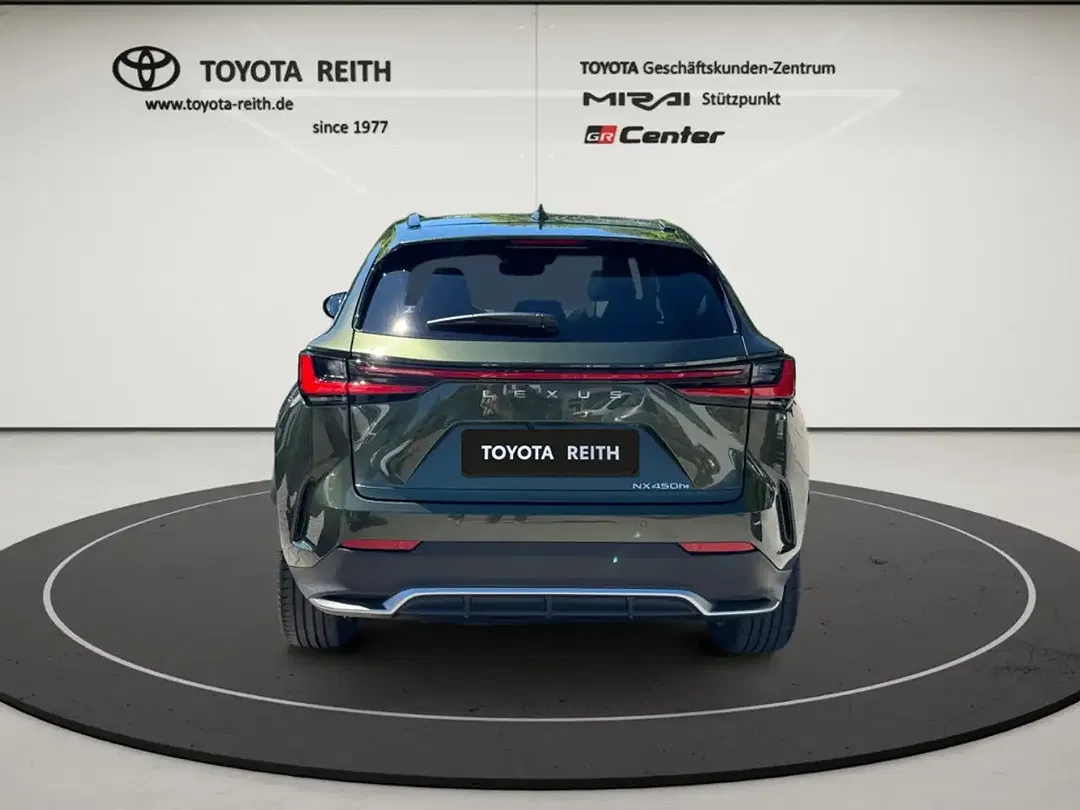 Lexus NX 450h+ - Thumbnail 4