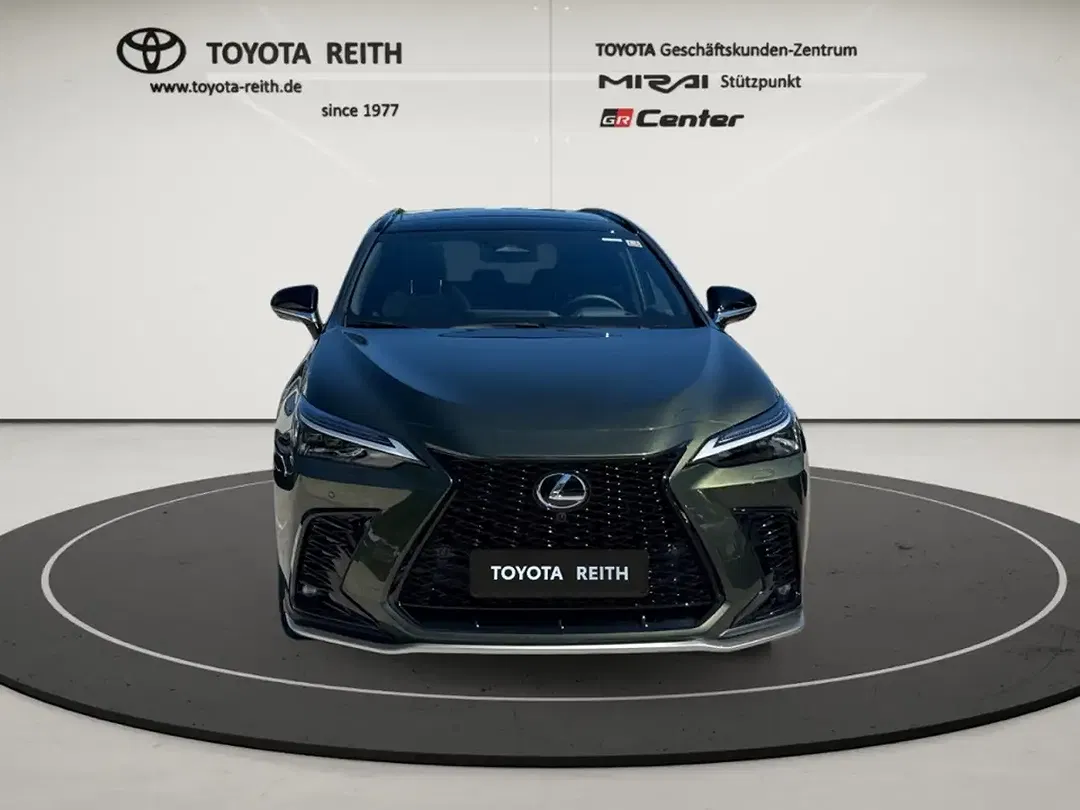 Lexus NX 450h+ - Thumbnail 8