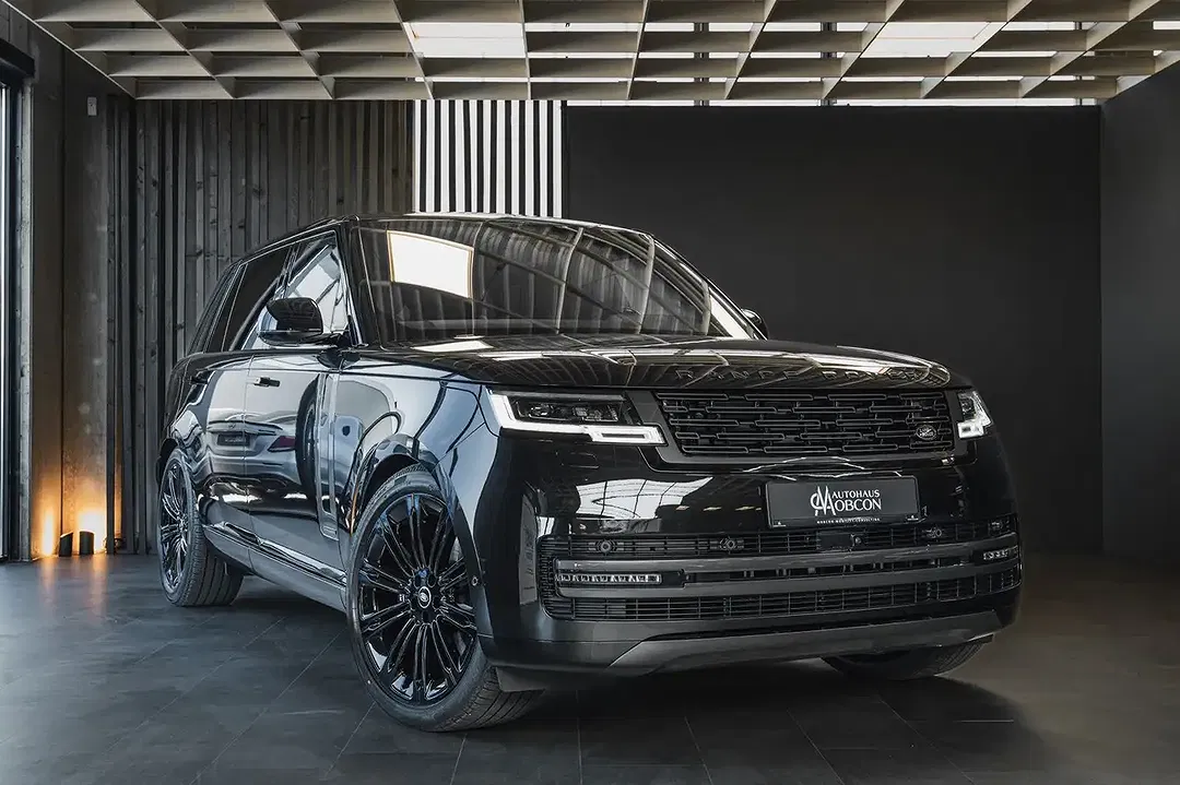 Land Rover Range Rover - Thumbnail 1