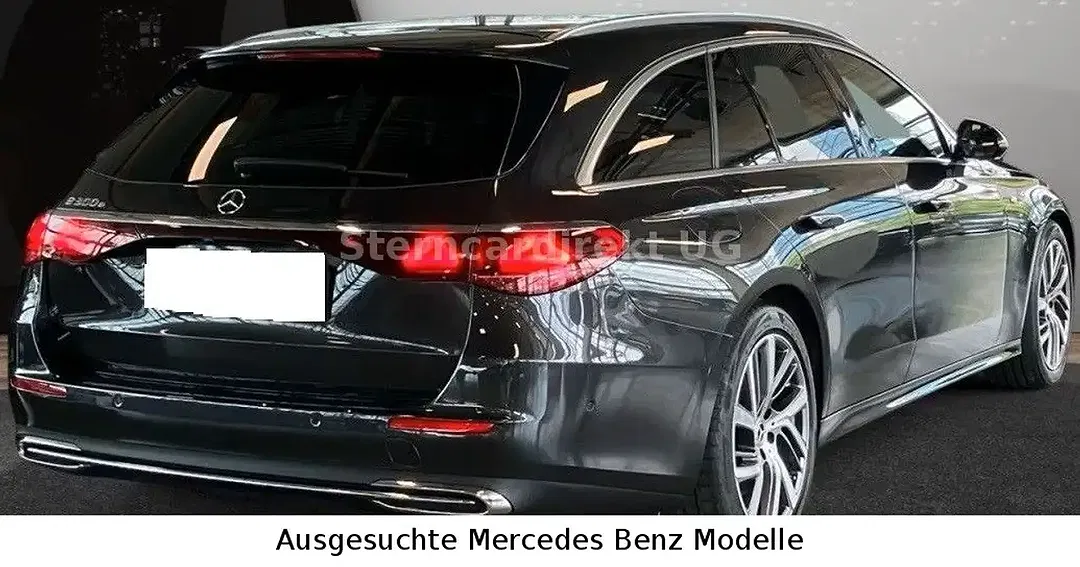 Mercedes-Benz E 300 - Thumbnail 3