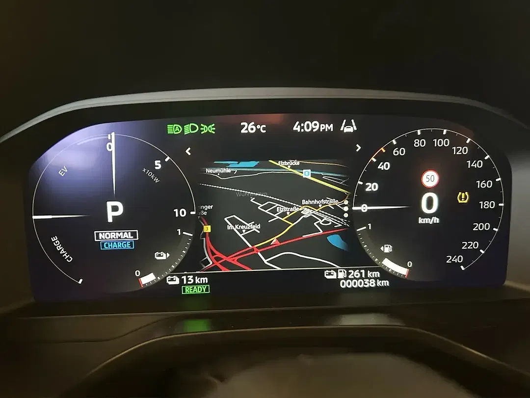 Mitsubishi Outlander - Thumbnail 10