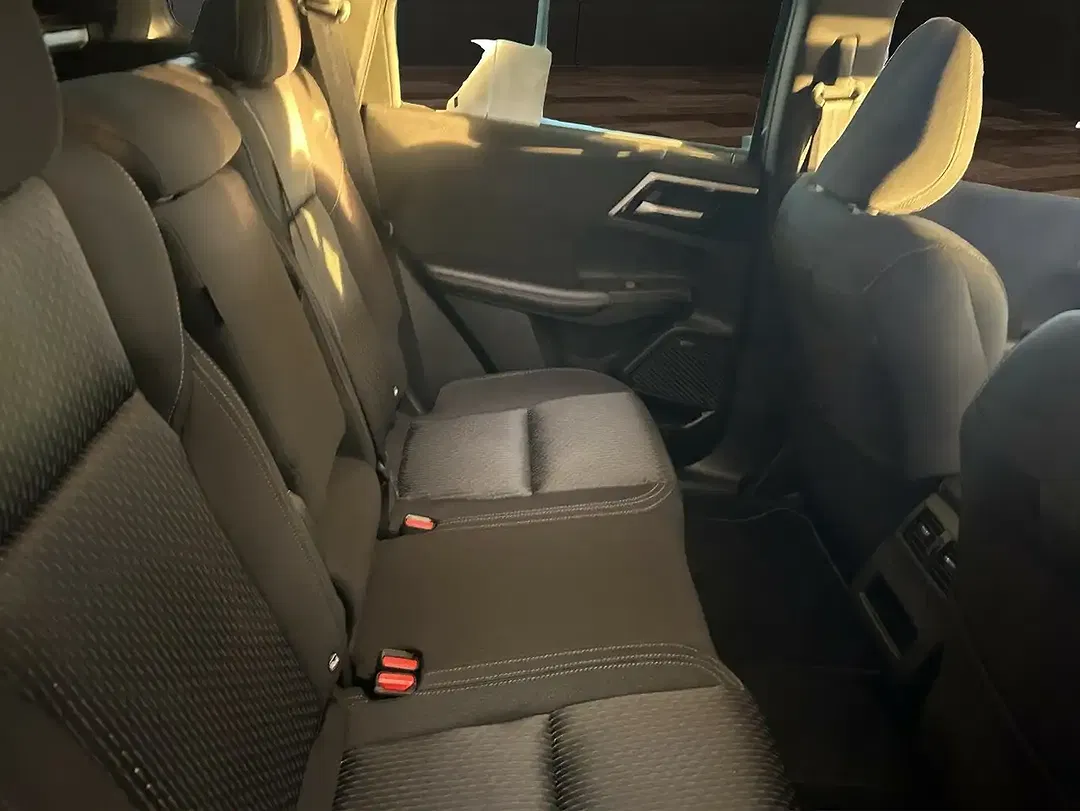 Mitsubishi Outlander - Thumbnail 15
