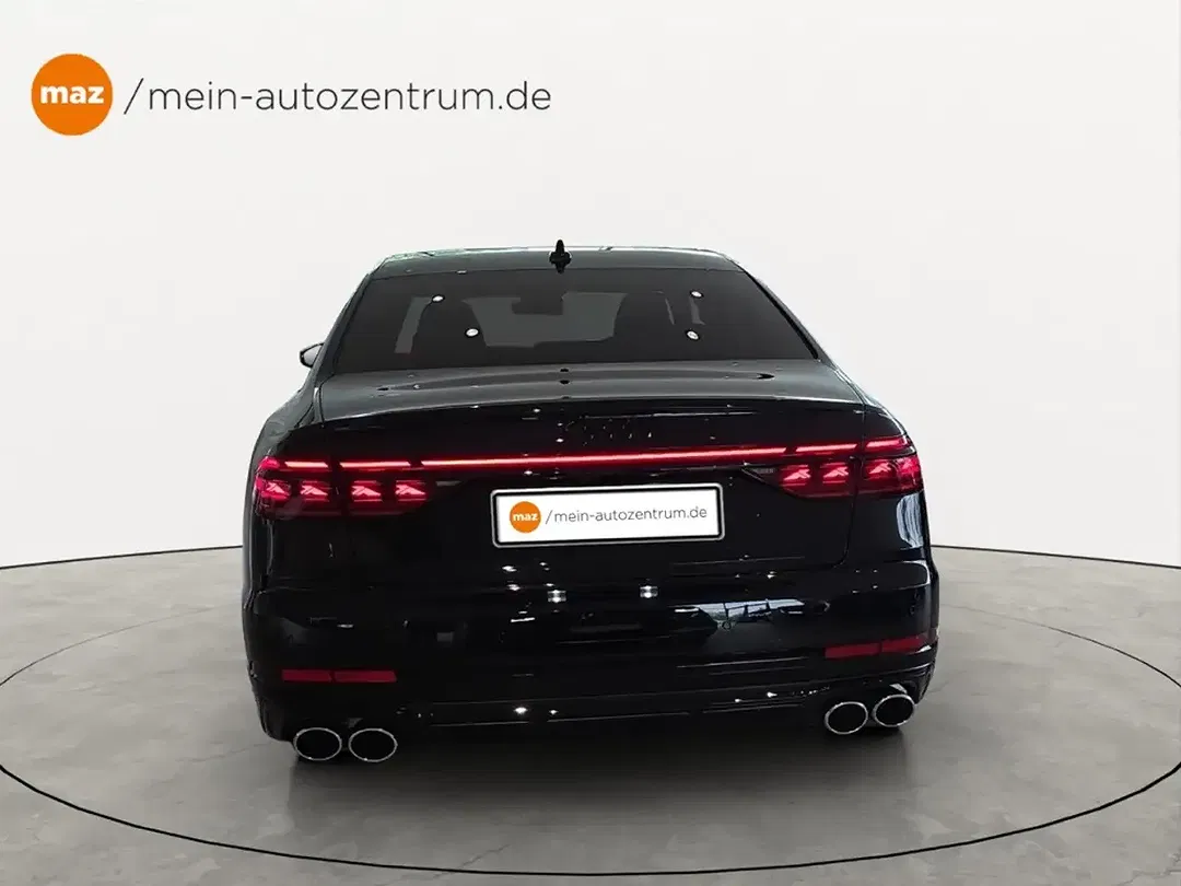 Audi S8 - Thumbnail 4