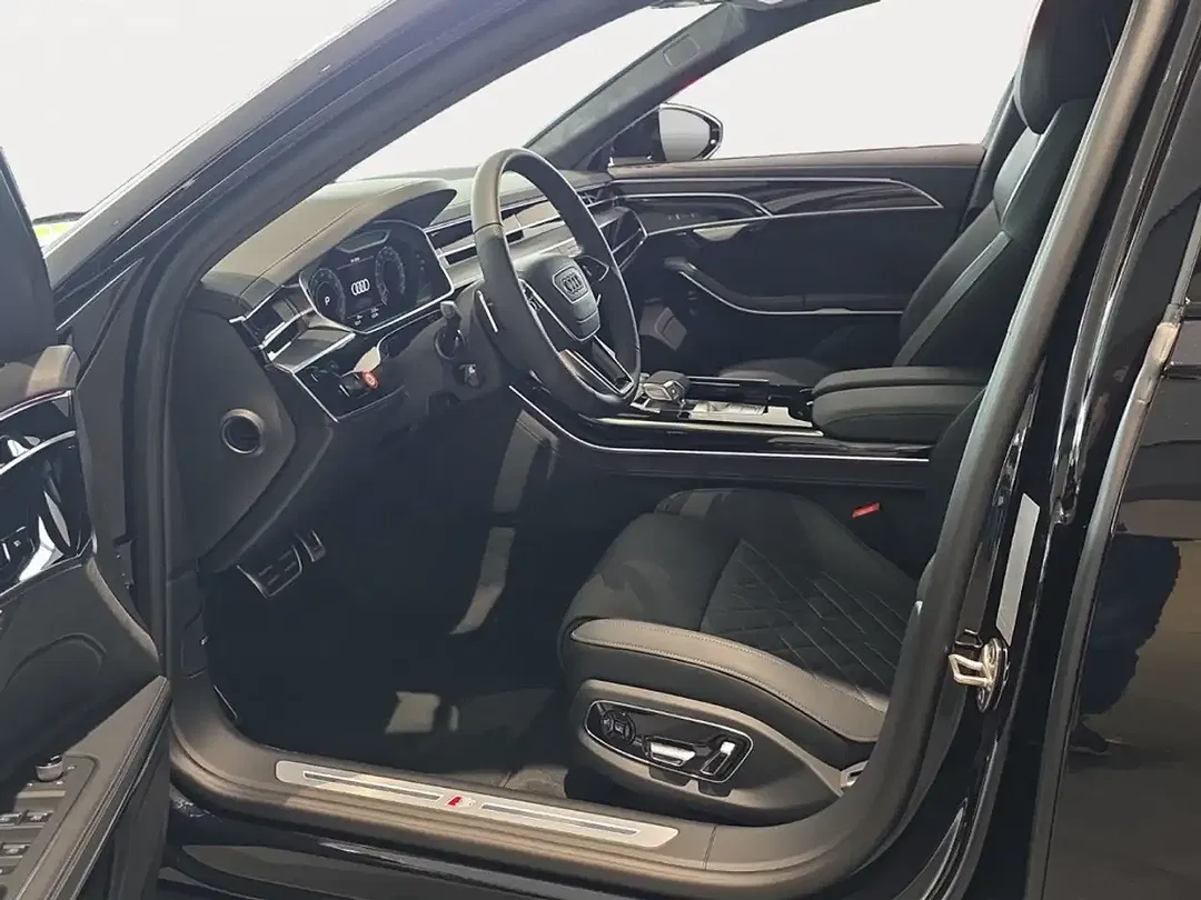 Audi S8 - Thumbnail 7