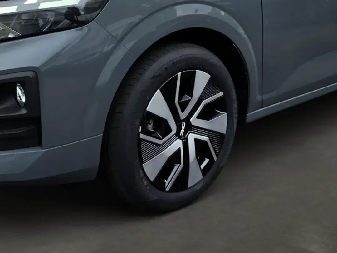 Dacia Sandero - Thumbnail 5