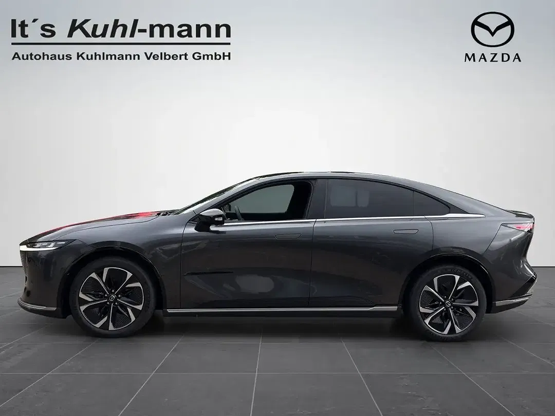 Mazda 6e - Thumbnail 3