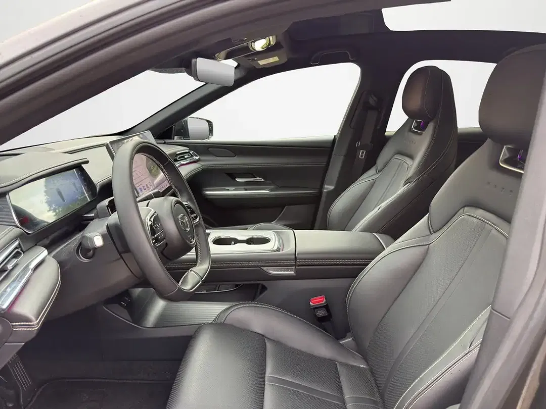 Mazda 6e - Thumbnail 9