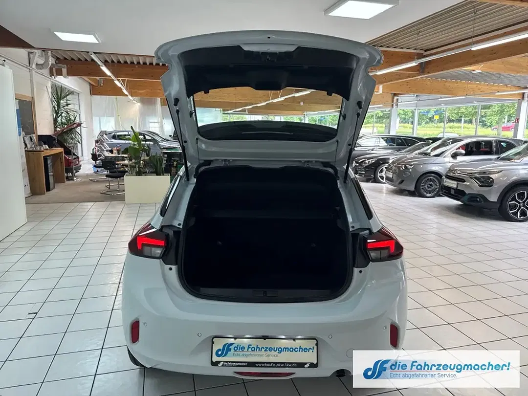 Opel Corsa - Thumbnail 12