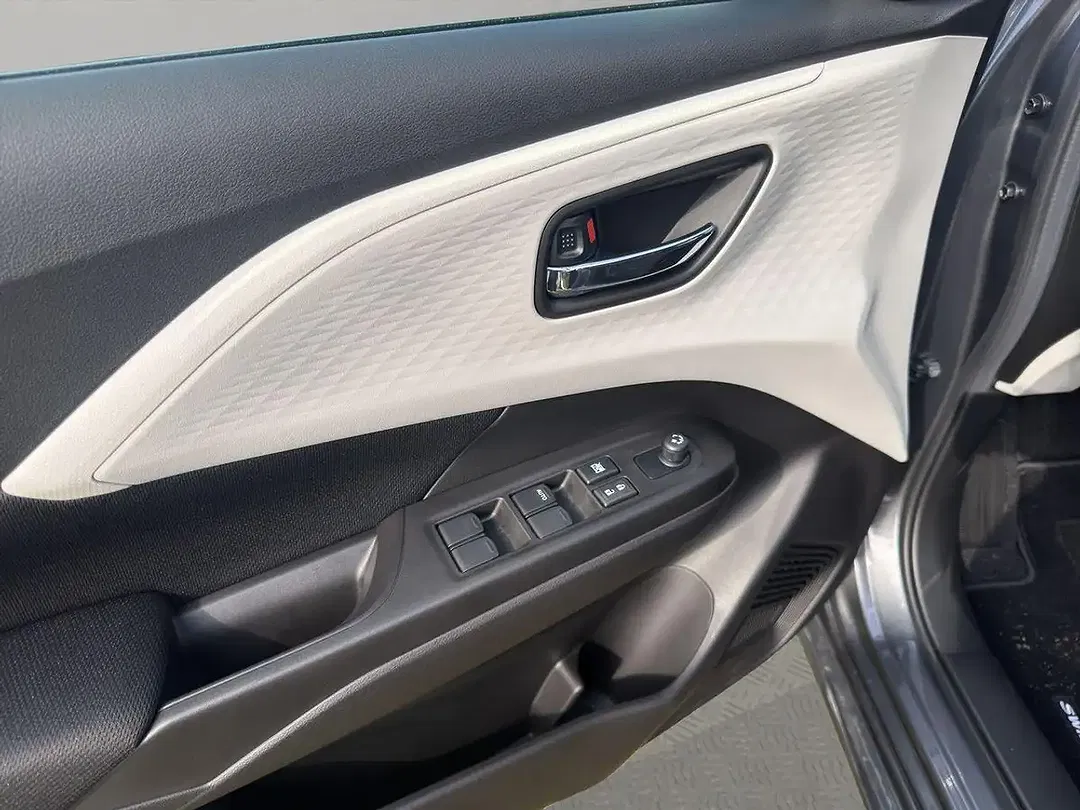 Suzuki Swift - Thumbnail 15
