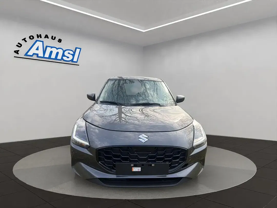 Suzuki Swift - Thumbnail 9