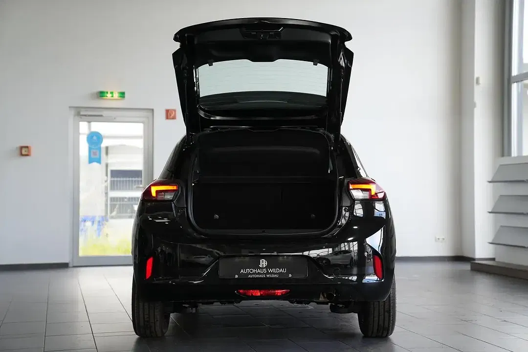 Opel Corsa - Thumbnail 9