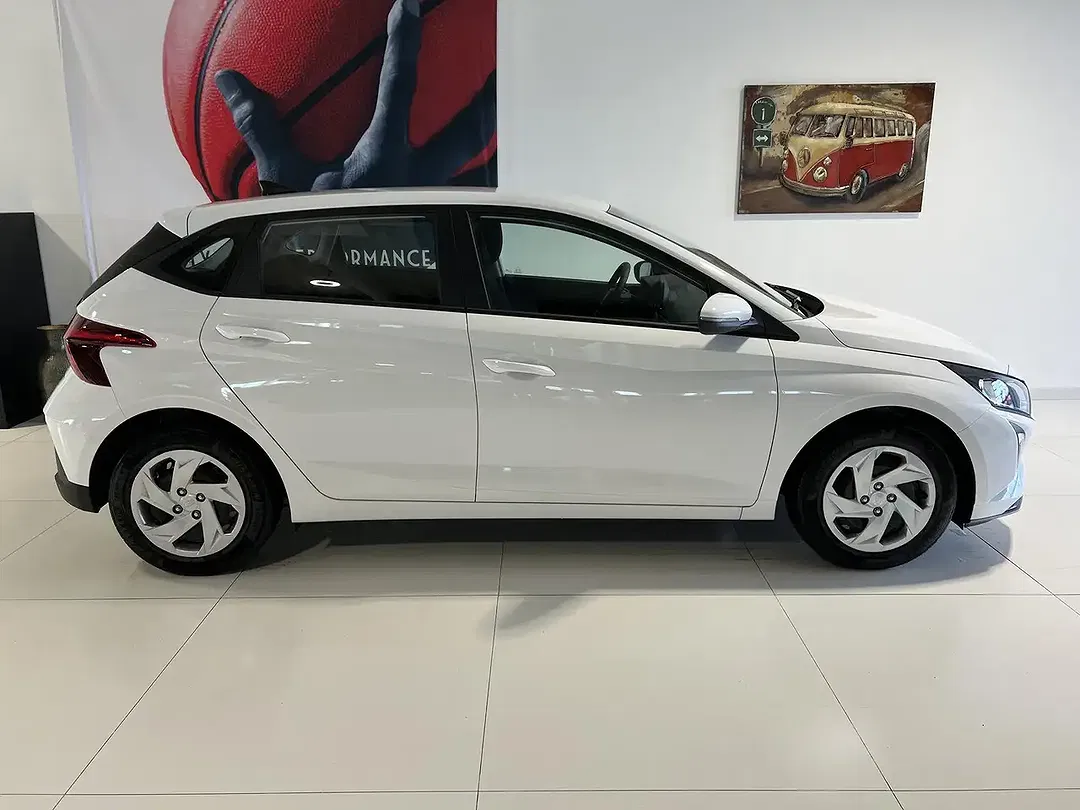 Hyundai i20 - Thumbnail 3