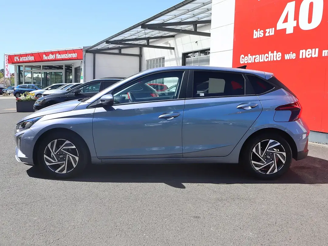 Hyundai i20 - Thumbnail 2