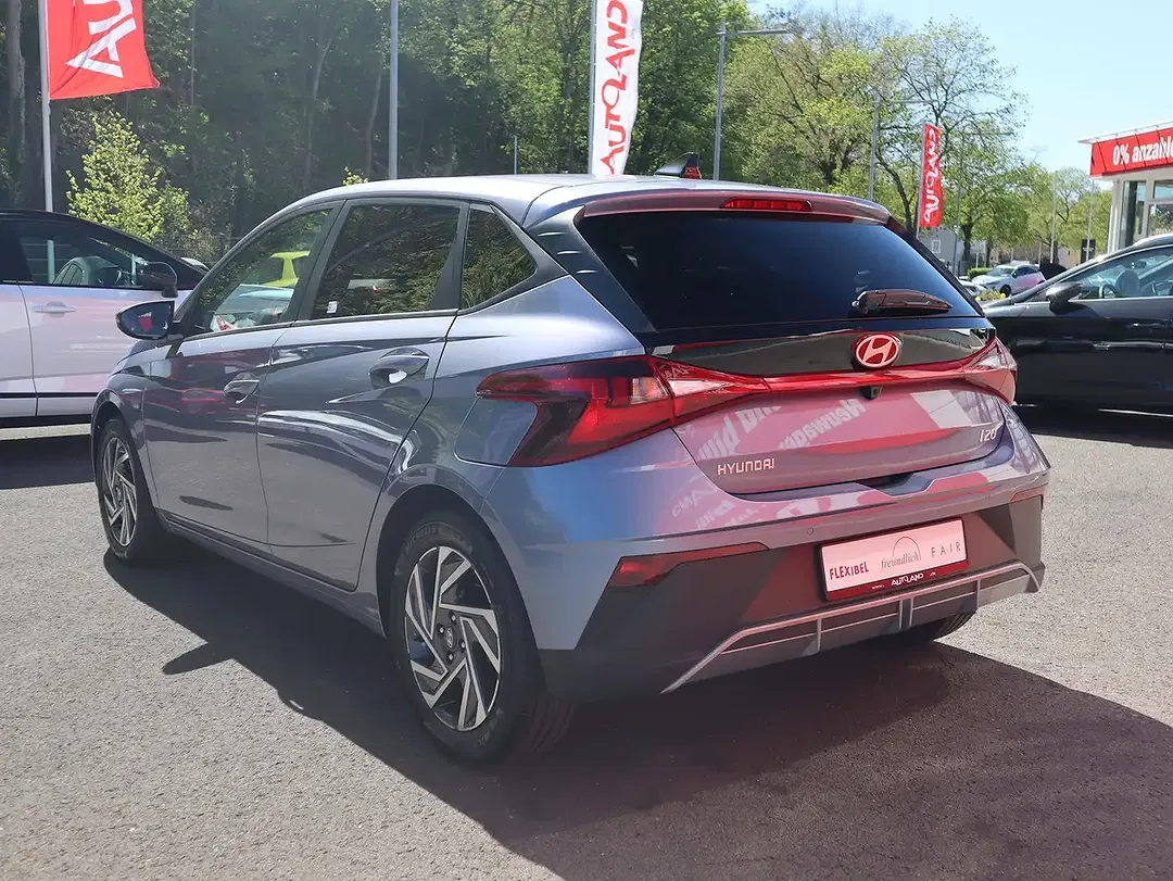 Hyundai i20 - Thumbnail 3