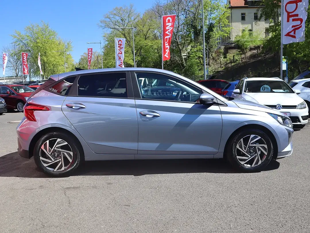 Hyundai i20 - Thumbnail 6