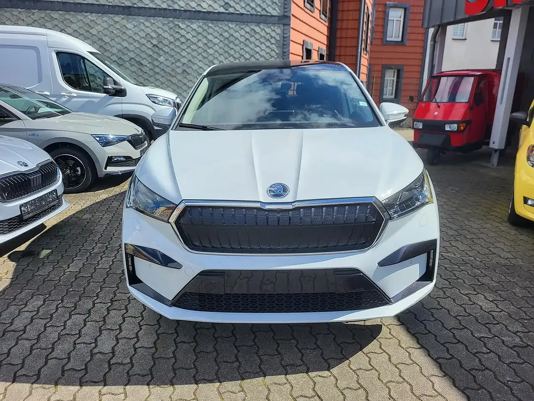 Skoda Enyaq - Thumbnail 3